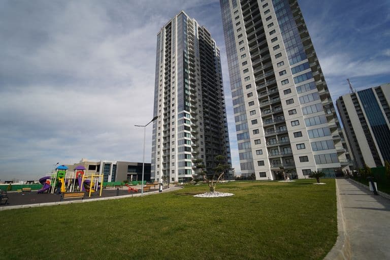 Rona Towers — image 1